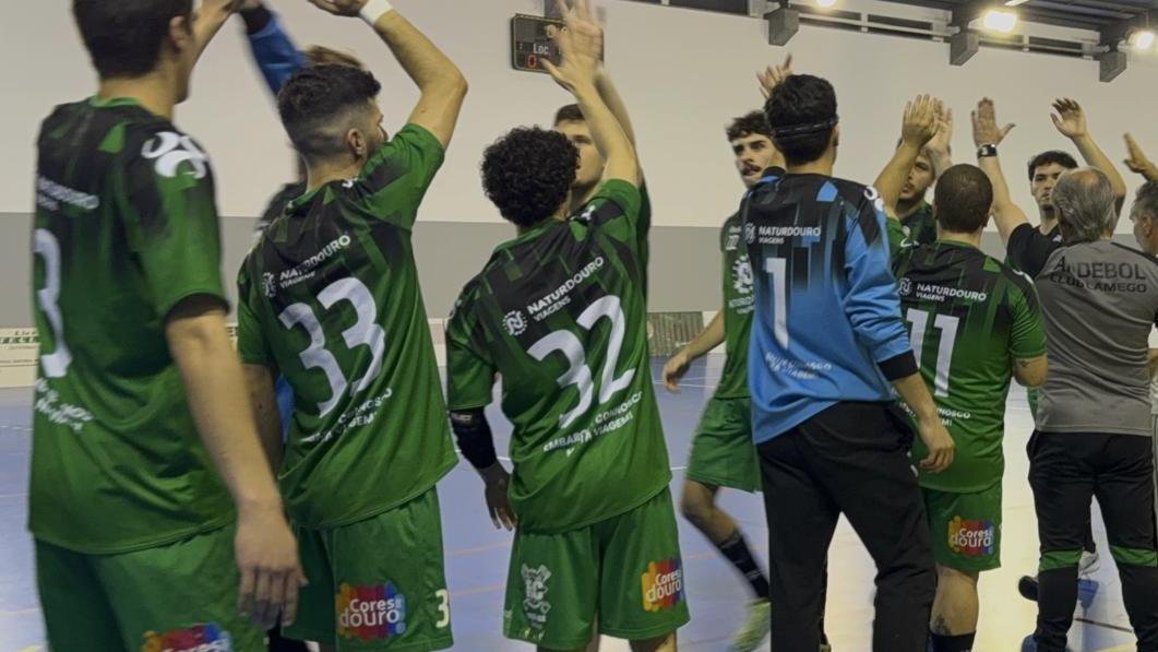 Aos 16 anos, mais um atleta faz a sua estreia na equipa sénior