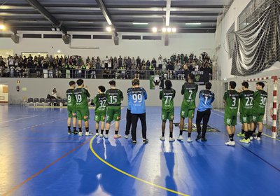 Seniores vencem Académica de Coimbra num ambiente de 1ª Divisão