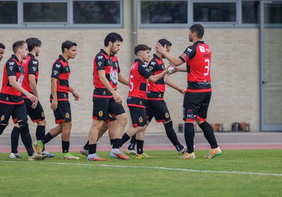 Vitória sólida em casa no fecho de contas do campeonato