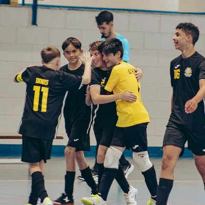 Infantis - U. Alfornelos x  Reguilas Tires ⚫️🟡