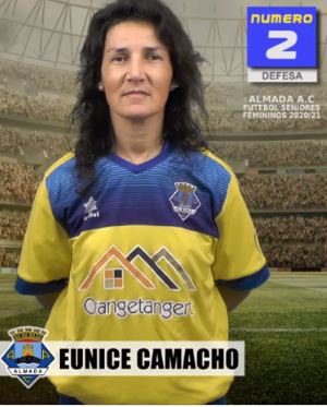 Futebol | Seniores Femininos | Eunice Camacho renovou com o Almada AC