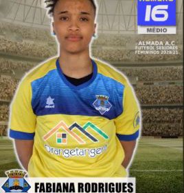 Futebol | Seniores Femininos | Bem-vinda Fabiana Rodrigues ao Almada AC