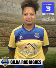 Futebol | Seniores Femininos | Gilda Rodrigues firma vinculo com o Almada AC para época 2020/21