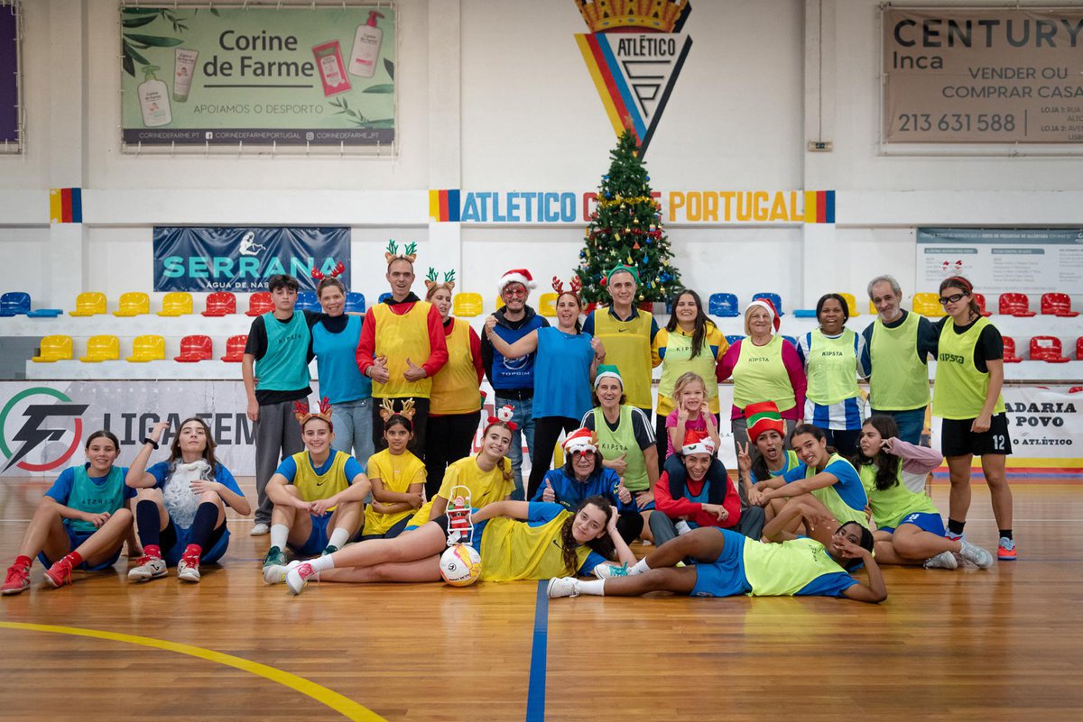 Encontro de Natal - Formação Feminina de Futsal e Encarregados de Educação