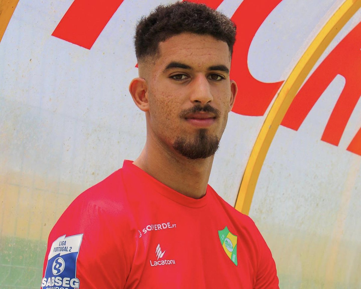 Tomás Carvalho é reforço até 2025