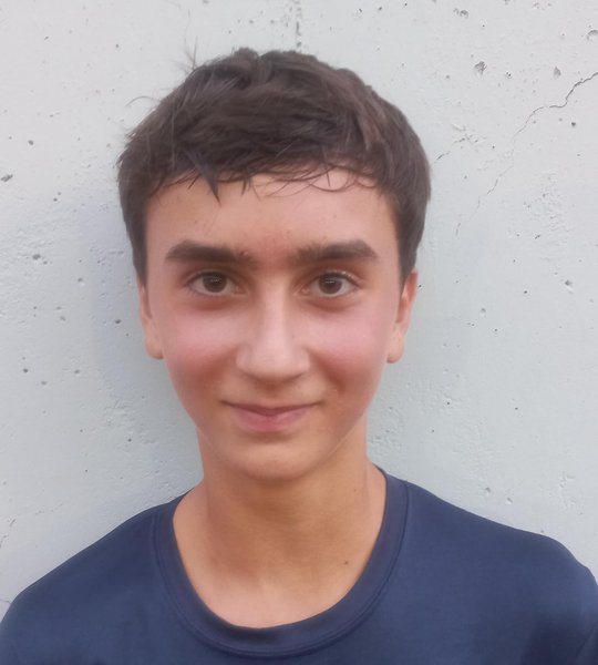 Tomás