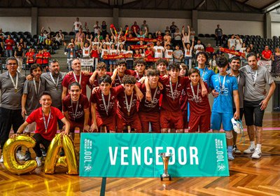INICIADOS DE FUTSAL FAZEM A DOBRADINHA
