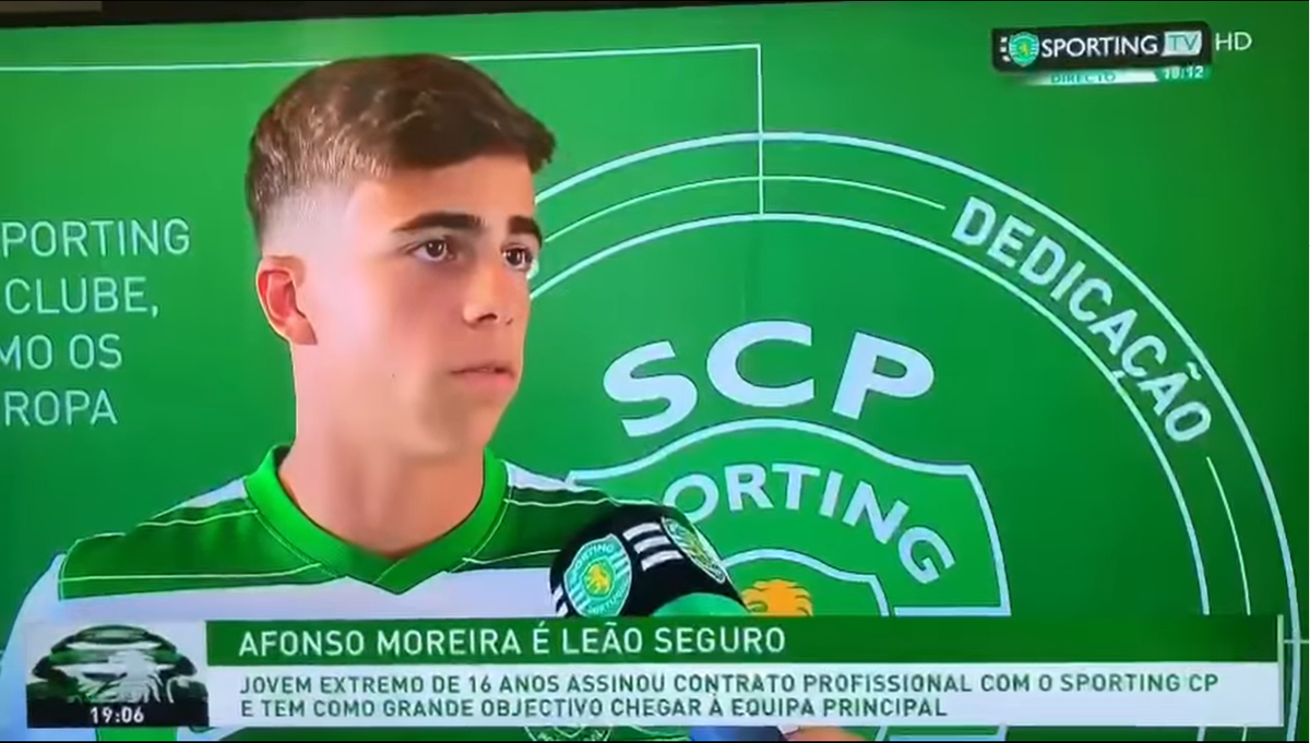 Afonso Moreira, também formado pelo Cracks Clube de Lamego, assina contrato profissional com o Sporting Clube de Portuga