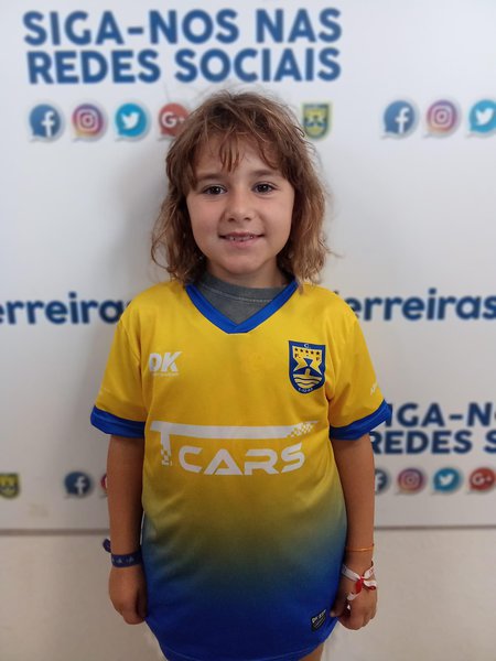 CAMILA TAVARES