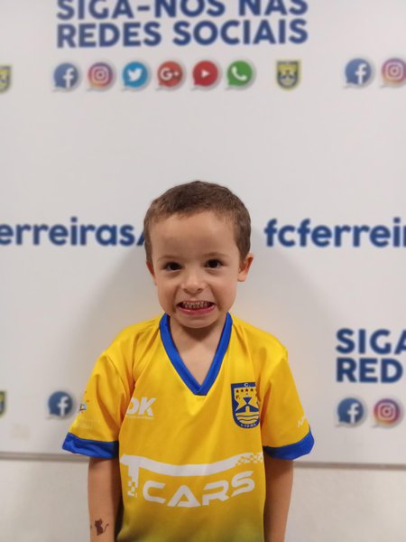 LEANDRO REIS