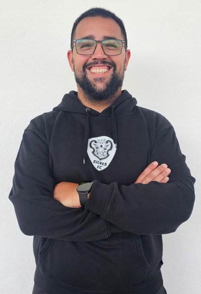 CARLOS LUZIA