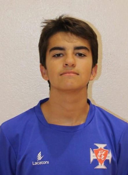 Tomás