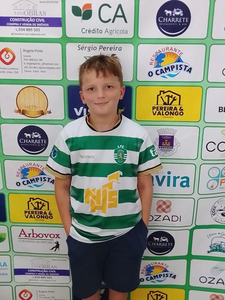 Tomás