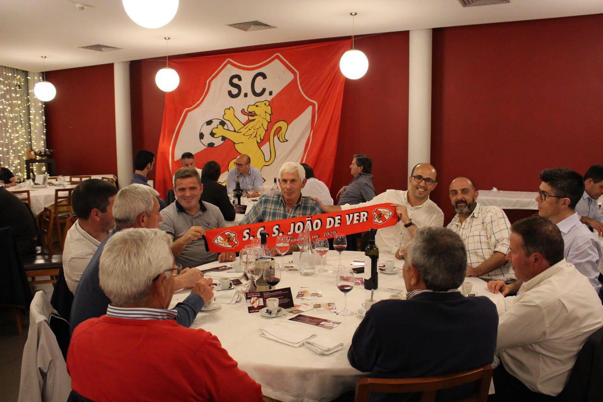 Jantar comemorativo