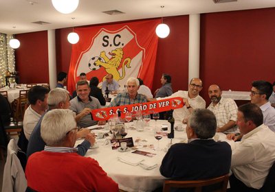 Jantar comemorativo