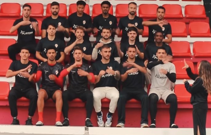 Feliz Dia Nacional da Língua Gestual Portuguesa.