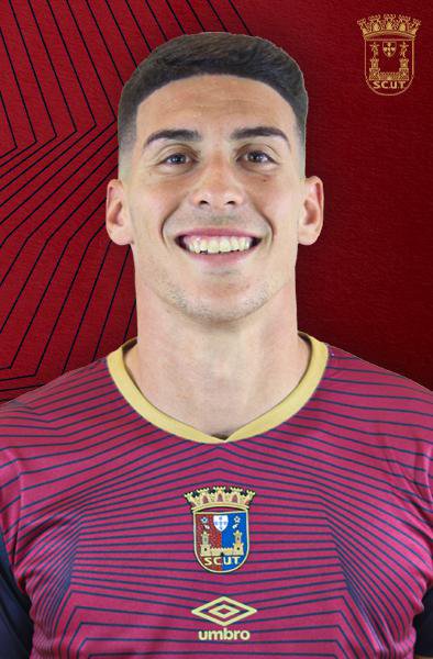 Ethyan González