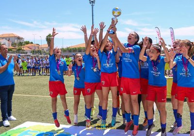 Equipa Sub-13 Feminina sagra-se Campeã do Freixo Summer Cup 2025