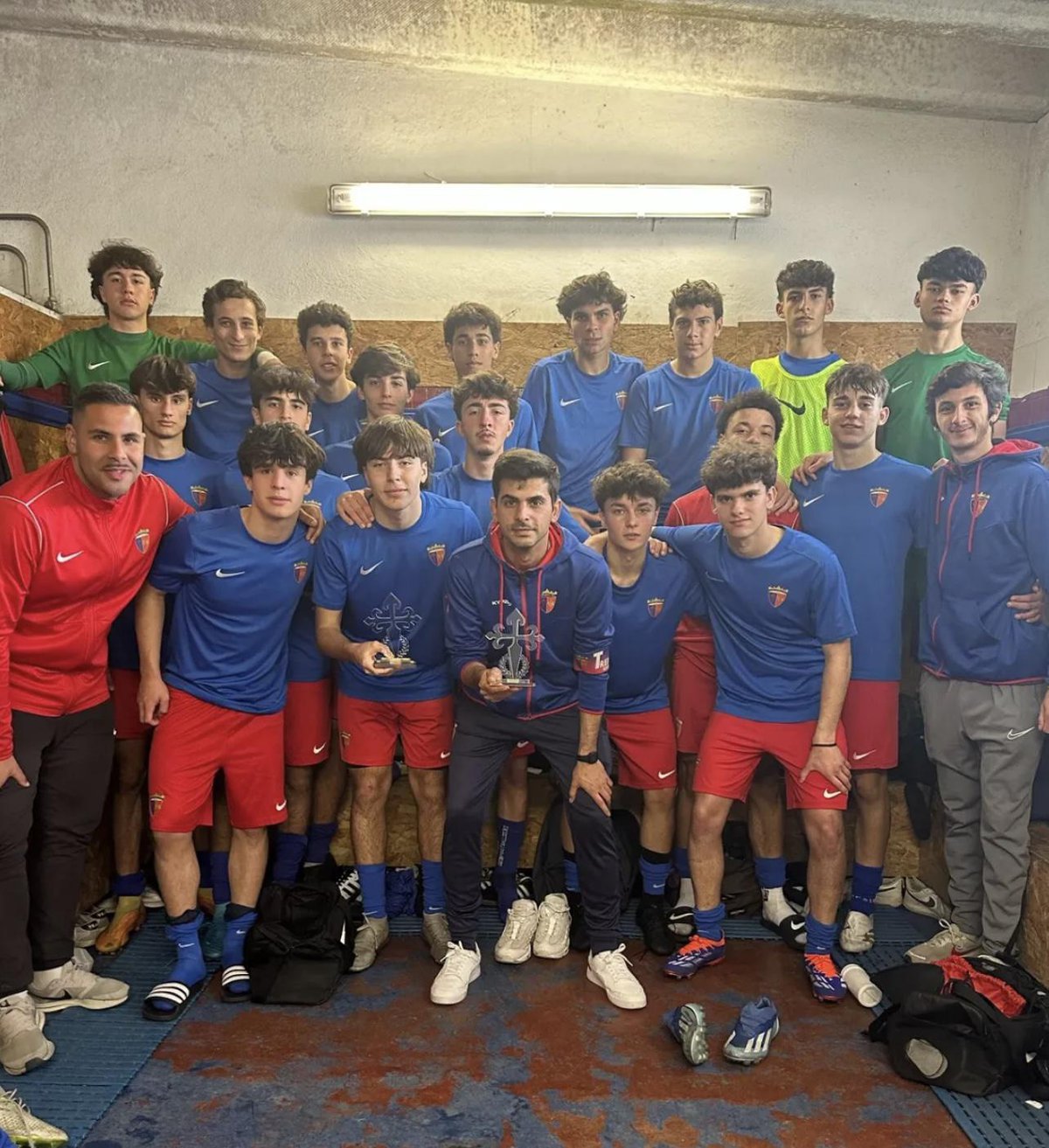 Juvenis garantem subida histórica aos Nacionais