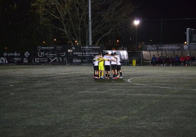 Segunda parte local de pé quente decide jogo senior