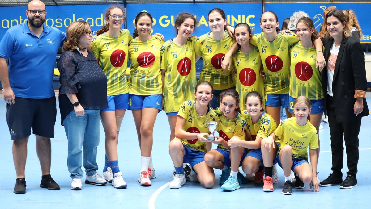 Sub14 Campeãs Torneio Paula Ferrão